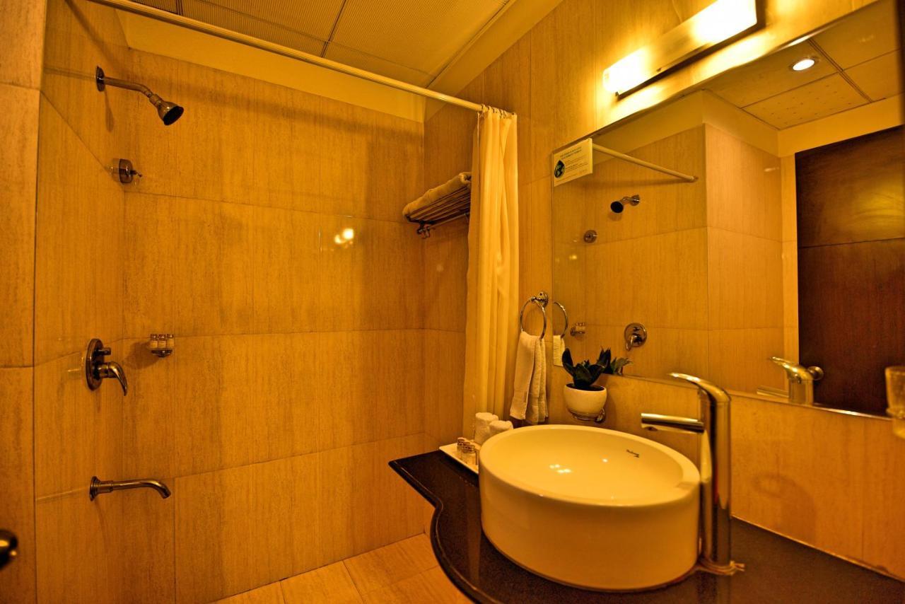 Hotel Surya Plaza Кота Екстер'єр фото