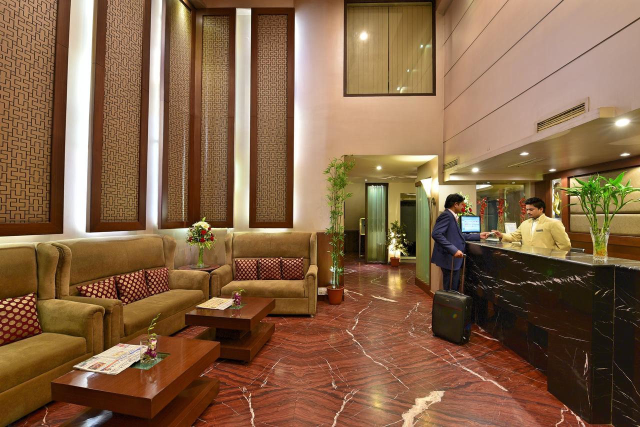 Hotel Surya Plaza Кота Екстер'єр фото